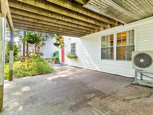 42 Canterbury Lane, Fall River, NS 