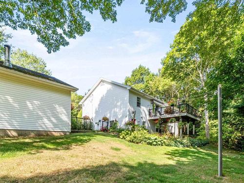 42 Canterbury Lane, Fall River, NS 