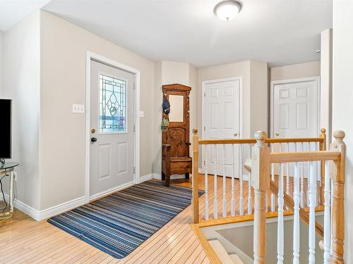 42 Canterbury Lane, Fall River, NS 