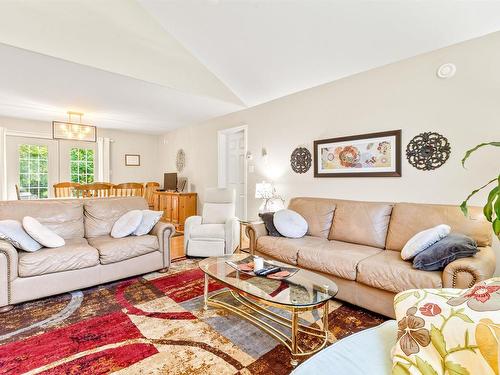 42 Canterbury Lane, Fall River, NS 