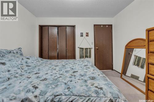 110 Salemka Crescent, Regina, SK - Indoor Photo Showing Bedroom