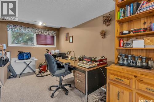 110 Salemka Crescent, Regina, SK - Indoor Photo Showing Office