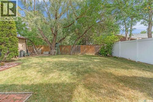 110 Salemka Crescent, Regina, SK - Outdoor