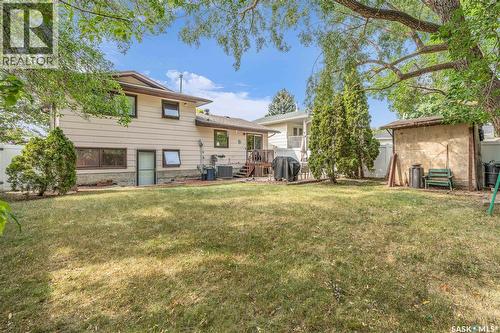 110 Salemka Crescent, Regina, SK - Outdoor
