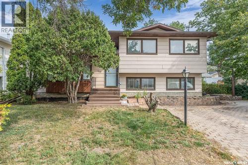 110 Salemka Crescent, Regina, SK - Outdoor