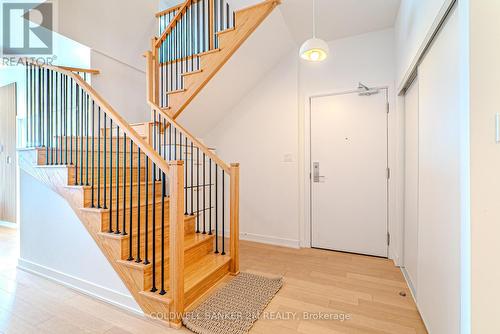 817 - 2433 Dufferin Street, Toronto (Briar Hill-Belgravia), ON - Indoor Photo Showing Other Room