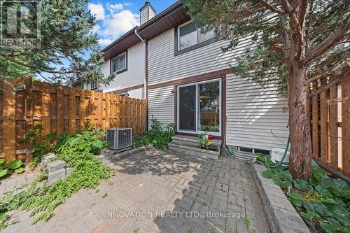 Easy care backyard - 82 Stokes Crescent E, Ottawa, ON - Outdoor