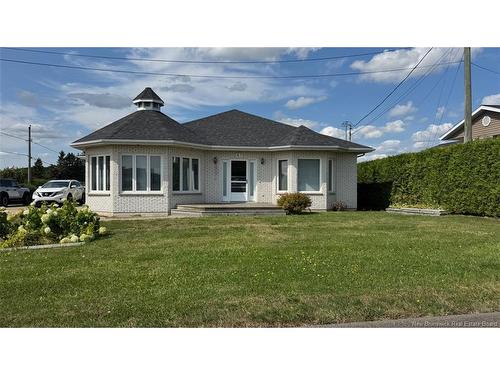 61 Reservoir ST  Grand Falls, NB E3Y 1C4