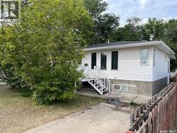 1024 Hastings STREET  Moose Jaw, SK S6H 5R8