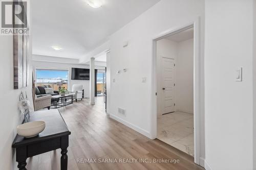 63 Rosina Lane, Zorra (Thamesford), ON - Indoor Photo Showing Other Room