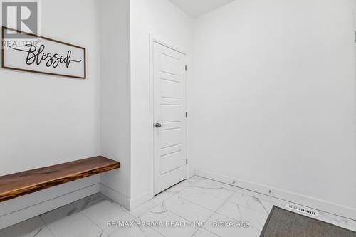 63 Rosina Lane, Zorra (Thamesford), ON - Indoor Photo Showing Other Room