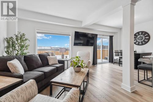 63 Rosina Lane, Zorra (Thamesford), ON - Indoor Photo Showing Living Room