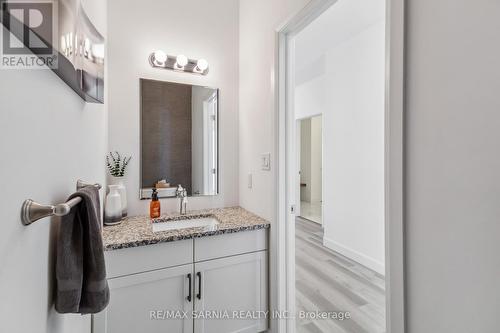 63 Rosina Lane, Zorra (Thamesford), ON - Indoor Photo Showing Bathroom