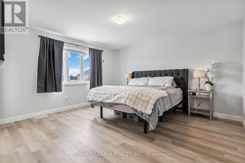 63 Rosina Lane, Zorra (Thamesford), ON - Indoor Photo Showing Bedroom
