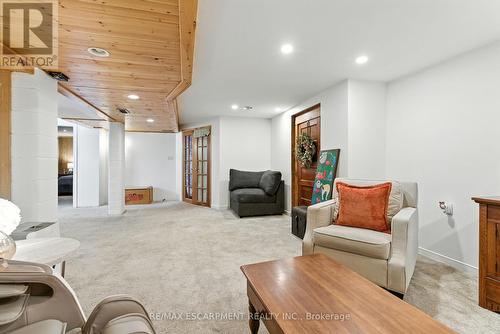 2224 Ghent Avenue, Burlington, ON - Indoor