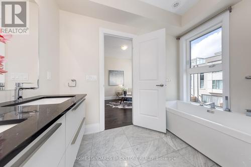 5 Smallwood Circle, Vaughan, ON - Indoor