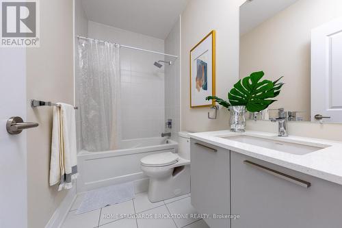 5 Smallwood Circle, Vaughan, ON - Indoor Photo Showing Bathroom