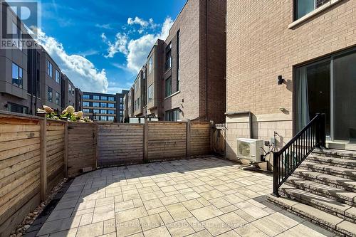 5 Smallwood Circle, Vaughan, ON - Outdoor With Exterior