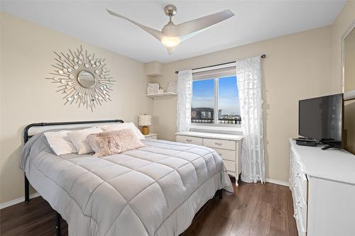408-265 Froelich Road, Kelowna, BC - Indoor Photo Showing Bedroom