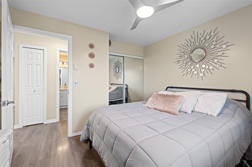 408-265 Froelich Road, Kelowna, BC - Indoor Photo Showing Bedroom
