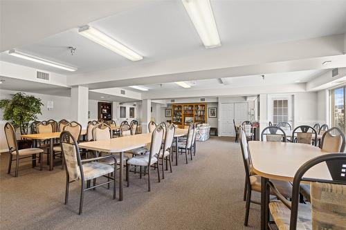 408-265 Froelich Road, Kelowna, BC - Indoor Photo Showing Dining Room
