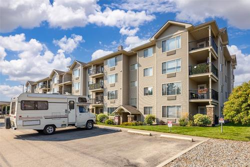 408-265 Froelich Road, Kelowna, BC - Outdoor With Facade