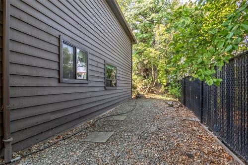 156-1995 Burtch Road, Kelowna, BC - Outdoor