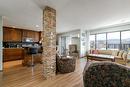 807-737 Leon Avenue, Kelowna, BC  - Indoor Photo Showing Living Room 