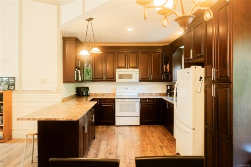 1072 Silver Mountain Dr, Nanaimo, BC 