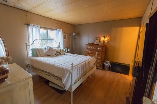 6573 Mystery Beach Rd, Fanny Bay, BC 