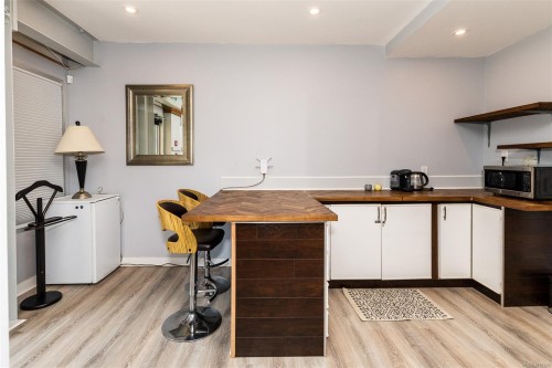 1015 Fort St, Victoria, BC 