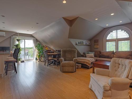 47 Long Lake Drive, Kingswood, NS 