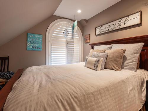 47 Long Lake Drive, Kingswood, NS 