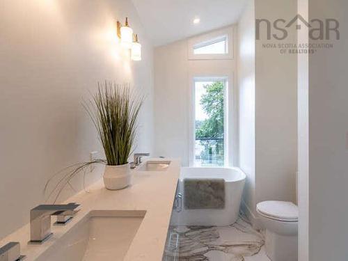 368 Shore Drive, Bedford, NS 