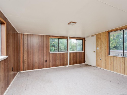 723 Genevieve Rd, Saanich, BC 