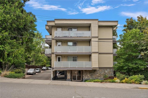 403-3230 Glasgow Ave  Saanich, BC V8X 1M2