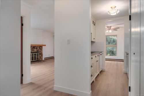 308-160 Vancouver Ave, Nanaimo, BC - Indoor Photo Showing Other Room