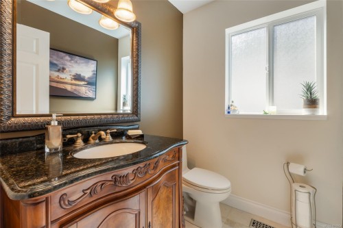 4718/4720 Shell Beach Rd, Ladysmith, BC 