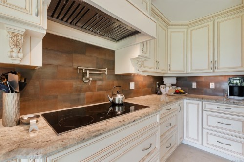 4718/4720 Shell Beach Rd, Ladysmith, BC 