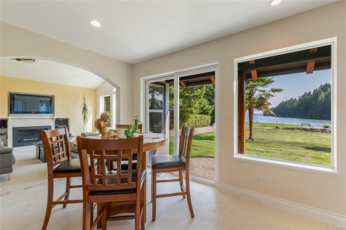 4718/4720 Shell Beach Rd, Ladysmith, BC 