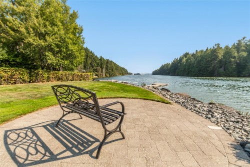4718/4720 Shell Beach Rd, Ladysmith, BC 