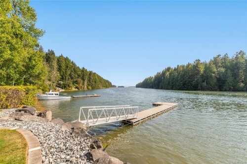 4718/4720 Shell Beach Rd, Ladysmith, BC 