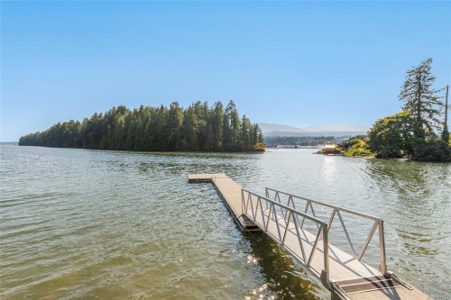4718/4720 Shell Beach Rd, Ladysmith, BC 