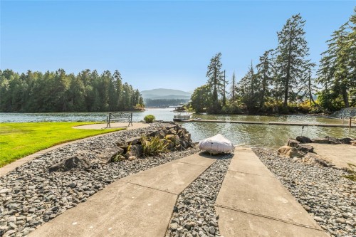 4718/4720 Shell Beach Rd, Ladysmith, BC 
