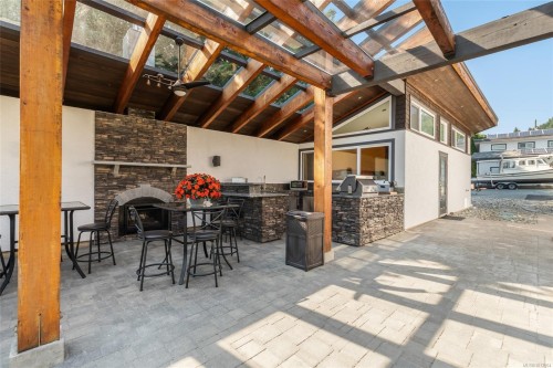 4718/4720 Shell Beach Rd, Ladysmith, BC 