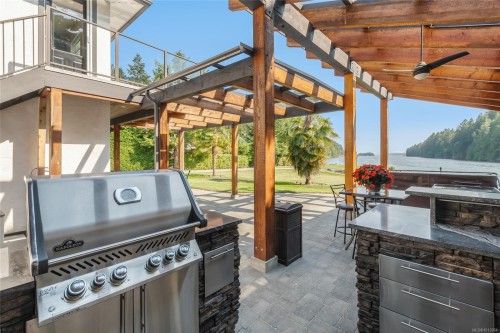 4718/4720 Shell Beach Rd, Ladysmith, BC 