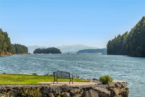 4718/4720 Shell Beach Rd, Ladysmith, BC 