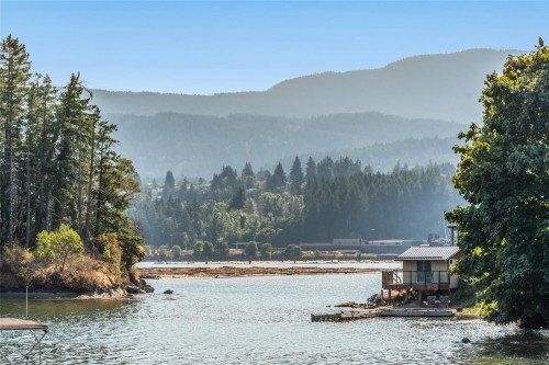 4718/4720 Shell Beach Rd, Ladysmith, BC 
