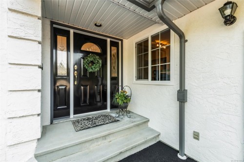 4718/4720 Shell Beach Rd, Ladysmith, BC 