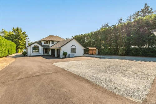4718/4720 Shell Beach Rd, Ladysmith, BC 